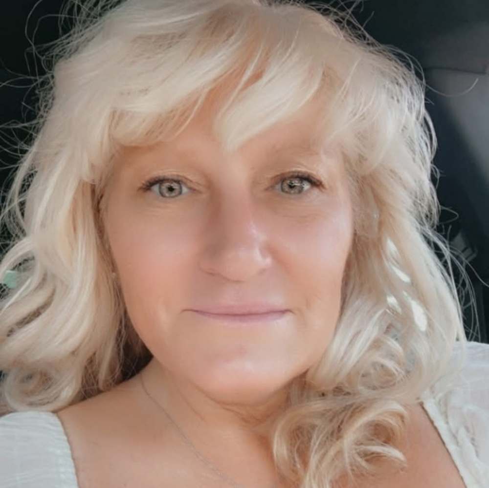 Meet your Posher, Monica